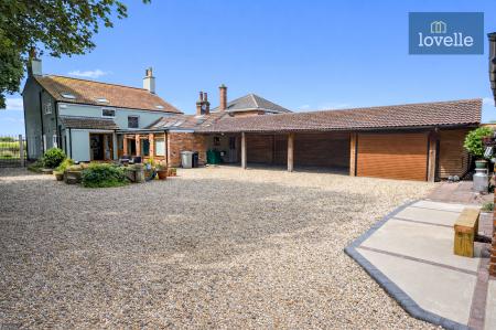 4 bedroom Equestrian facility for sale in Main Road, Grainthorpe, LN11