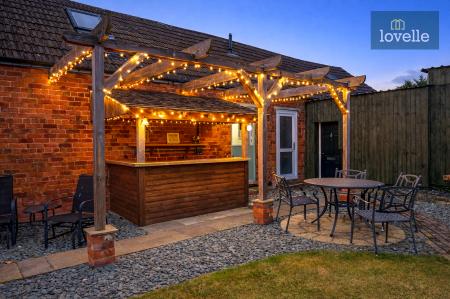 4 bedroom Equestrian facility for sale in Main Road, Grainthorpe, LN11