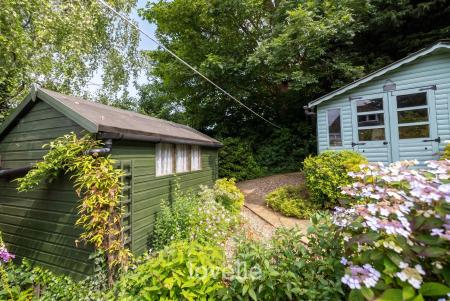 3 bedroom Detached bungalow for sale in Main Road, Hatcliffe, DN37