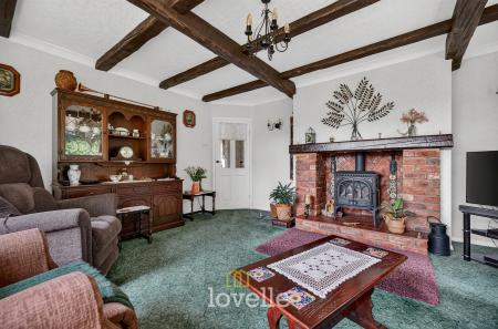 3 bedroom Detached bungalow for sale in Main Road, Hatcliffe, DN37