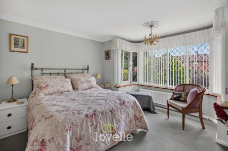 3 bedroom Detached bungalow for sale in Main Road, Hatcliffe, DN37