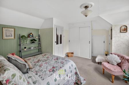 3 bedroom Detached bungalow for sale in Main Road, Hatcliffe, DN37