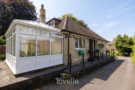3 bedroom Detached bungalow for sale in Main Road, Hatcliffe, DN37