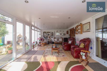 3 bedroom Detached bungalow for sale in Main Road, Saltfleetby, LN11