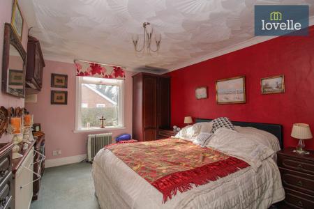 3 bedroom Detached bungalow for sale in Main Road, Saltfleetby, LN11