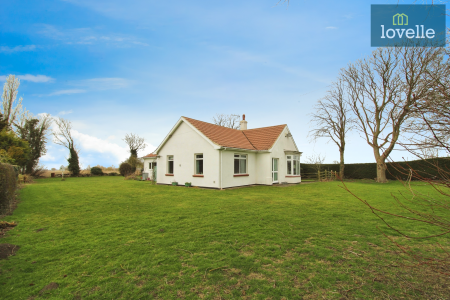 3 bedroom Detached bungalow for sale in Main Road, Saltfleetby, LN11