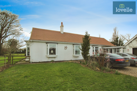 3 bedroom Detached bungalow for sale in Main Road, Saltfleetby, LN11