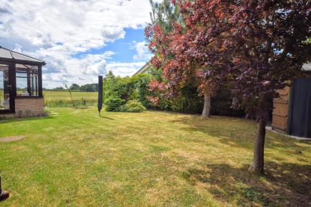 2 bedroom Detached bungalow for sale in Main Street, Gayton Le Marsh, LN13