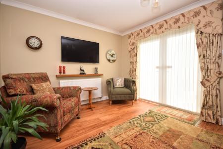 3 bedroom Detached bungalow for sale in Manor Park, Legbourne, LN11