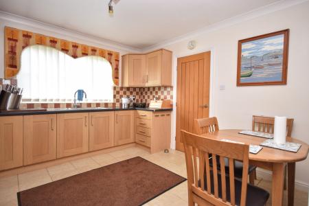 3 bedroom Detached bungalow for sale in Manor Park, Legbourne, LN11