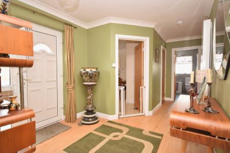 3 bedroom Detached bungalow for sale in Manor Park, Legbourne, LN11