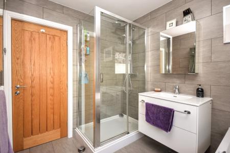 3 bedroom Detached bungalow for sale in Manor Park, Legbourne, LN11