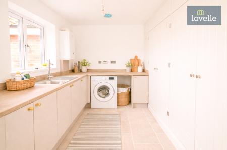 5 bedroom Detached house for sale in Middlesykes Lane, Grimoldby, LN11