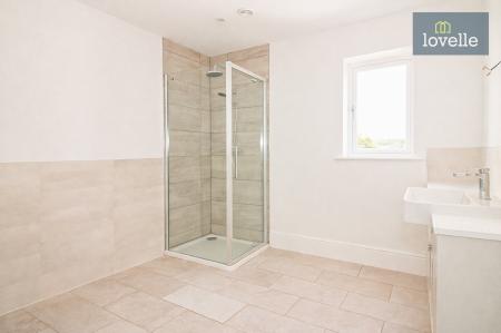 5 bedroom Detached house for sale in Middlesykes Lane, Grimoldby, LN11