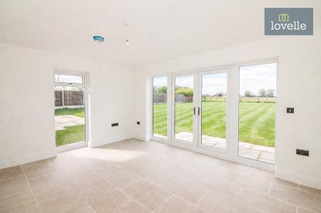 5 bedroom Detached house for sale in Middlesykes Lane, Grimoldby, LN11