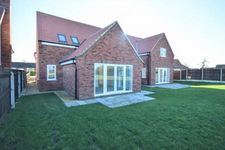 5 bedroom Detached house for sale in Middlesykes Lane, Grimoldby, LN11