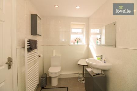 3 bedroom Detached bungalow for sale in Mill Lane, Legbourne, LN11