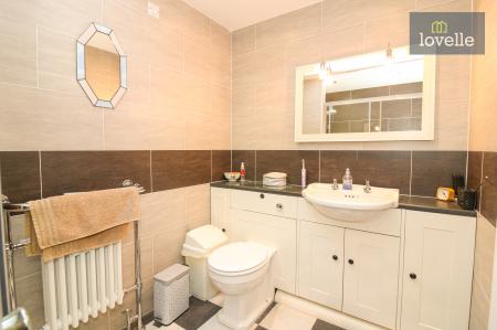 3 bedroom Detached bungalow for sale in Mill Lane, Legbourne, LN11