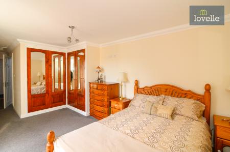 3 bedroom Detached bungalow for sale in Mill Lane, Legbourne, LN11