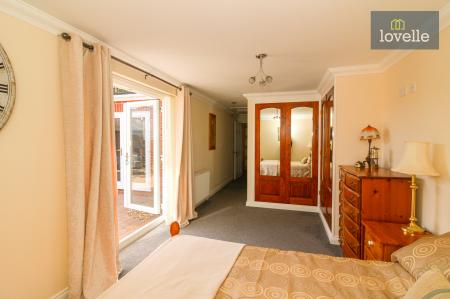 3 bedroom Detached bungalow for sale in Mill Lane, Legbourne, LN11
