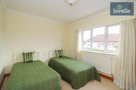 3 bedroom Detached bungalow for sale in Nunnerley Place, Waltham, DN37