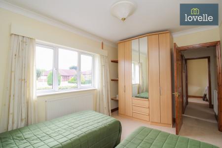 3 bedroom Detached bungalow for sale in Nunnerley Place, Waltham, DN37