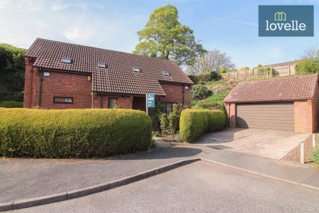 4 bedroom Detached house for sale in Quarryside, Louth, LN11