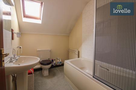 4 bedroom Detached house for sale in Quarryside, Louth, LN11