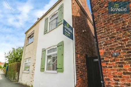 2 bedroom Cottage for sale in Riby Road, Keelby, DN41