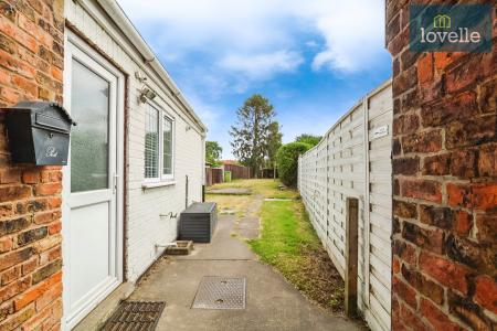 2 bedroom Cottage for sale in Riby Road, Keelby, DN41