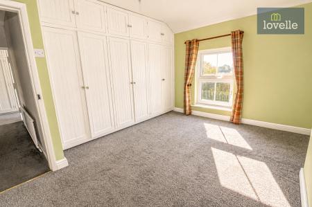 4 bedroom Detached house for sale in Saddleback Road, South Cockerington, LN11