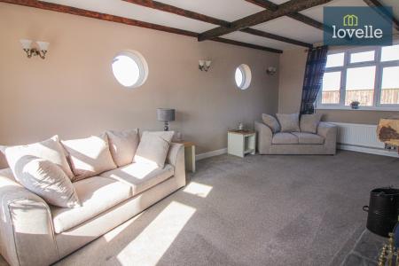 4 bedroom Detached house for sale in Saddleback Road, South Cockerington, LN11