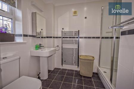 3 bedroom Detached bungalow for sale in South Road, Tetford, LN9
