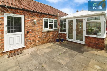 3 bedroom Detached bungalow for sale in South Road, Tetford, LN9