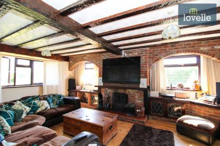 4 bedroom Detached house for sale in South Road, South Somercotes, LN11