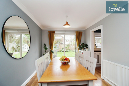 4 bedroom Detached house for sale in Southfield Road, Holton-le-Clay, DN36