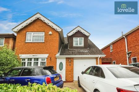 4 bedroom Detached house for sale in Southfield Road, Holton-le-Clay, DN36