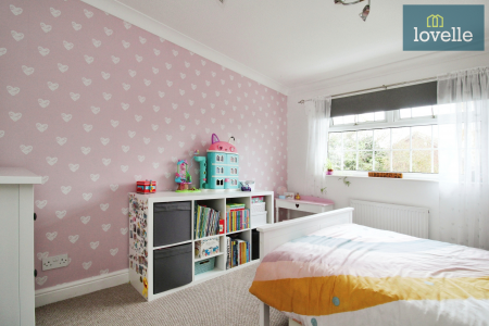 4 bedroom Detached house for sale in Southfield Road, Holton-le-Clay, DN36