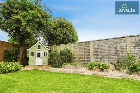 4 bedroom Detached house for sale in Southfield Road, Holton-le-Clay, DN36