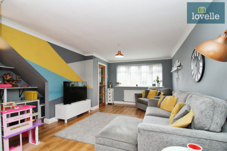 4 bedroom Detached house for sale in Southfield Road, Holton-le-Clay, DN36