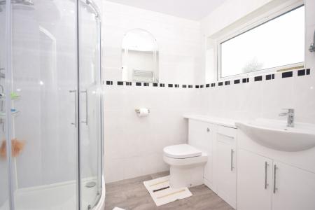 5 bedroom Detached house for sale in St Marys Park, Louth, LN11