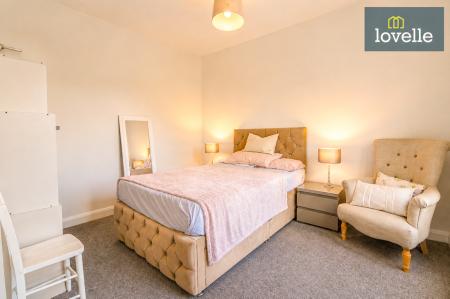 5 bedroom Detached house for sale in The Riverbank, Louth, LN11