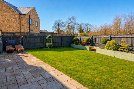 5 bedroom Detached house for sale in The Riverbank, Louth, LN11