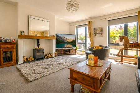 5 bedroom Detached house for sale in The Riverbank, Louth, LN11