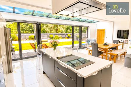 5 bedroom Detached house for sale in The Riverbank, Louth, LN11