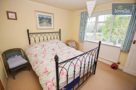 4 bedroom Detached house for sale in Tinkle Street, Grimoldby, LN11