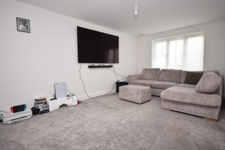 4 bedroom Detached house for sale in Walnut Close, Louth, LN11