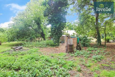 4 bedroom Detached house for sale in Warren Road, Saltfleet, LN11