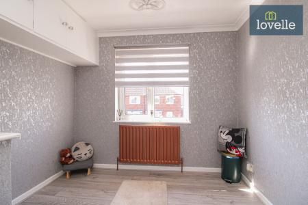 3 bedroom Semi-detached house for sale in Watford Avenue, Grimsby, DN34