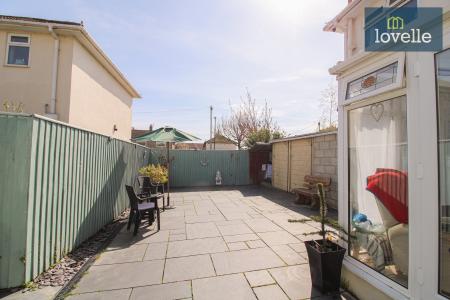 3 bedroom Semi-detached house for sale in Watford Avenue, Grimsby, DN34